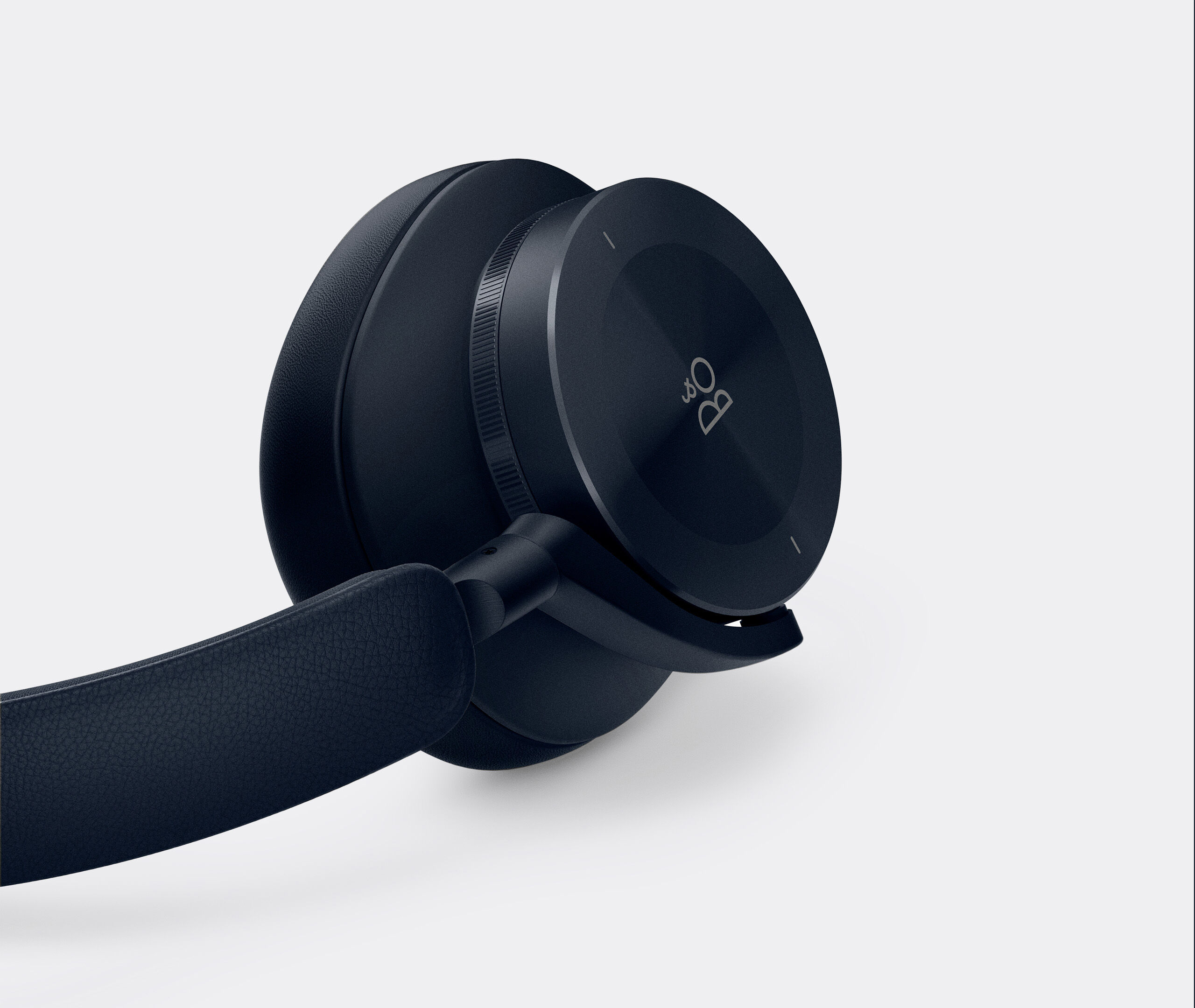 BeoPlay H95', navy by Bang & Olufsen | Tech And Tools | FRANKBROS