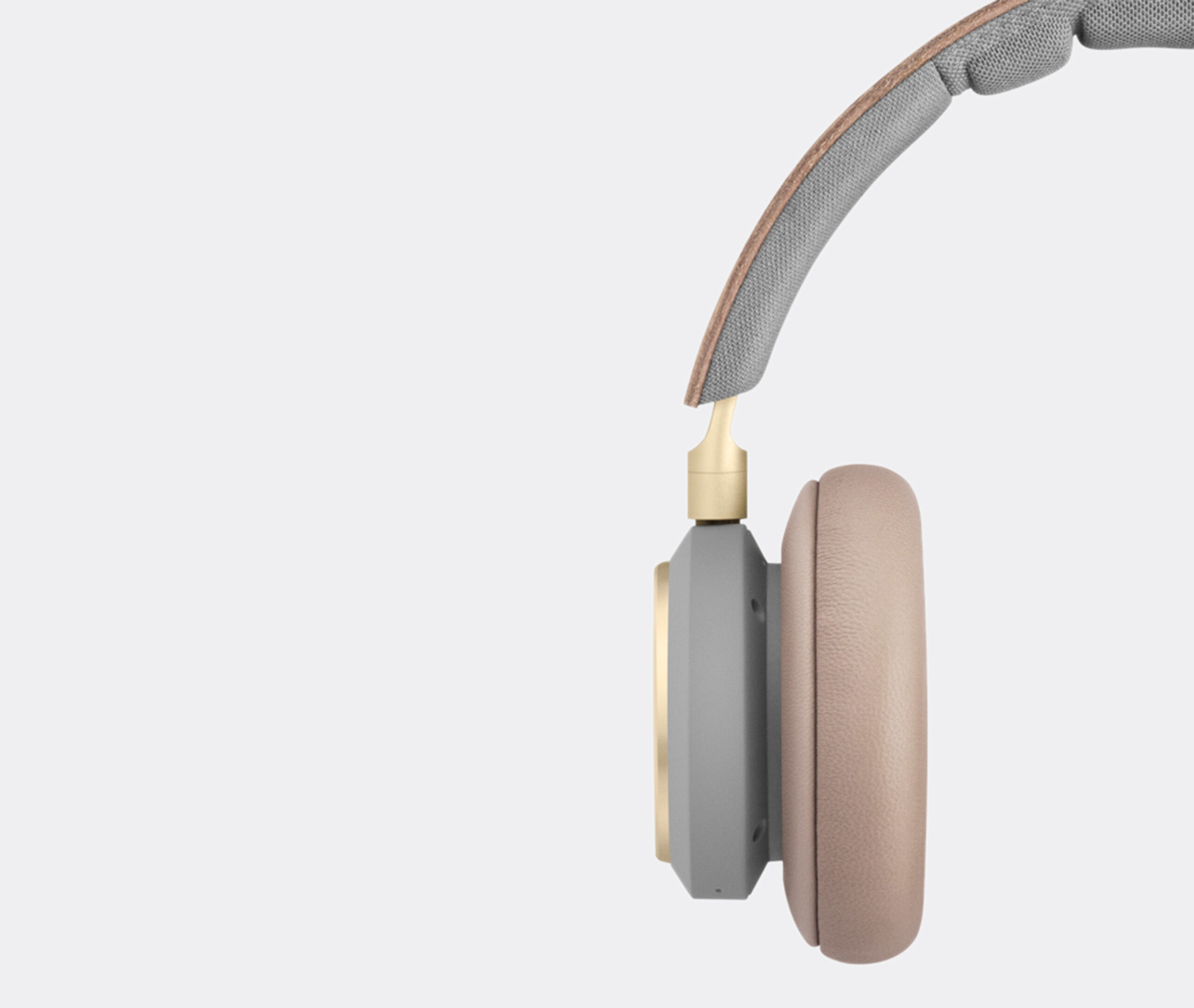 Beoplay H9' 3rd Gen, argilla bright by Bang & Olufsen | Tech And